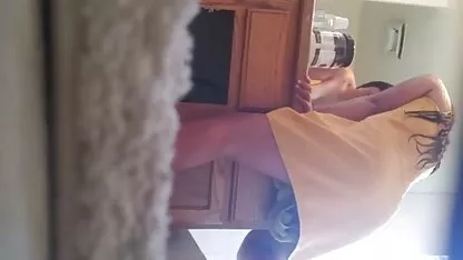 O homem fode pénis no vedeo pono gratis rabo e depois na boca e na vagina.