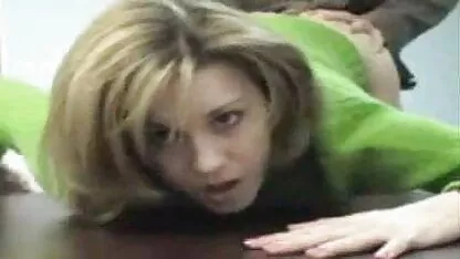 Que se video ponor gratis lixe a irmã da minha mulher e filma-a no telemóvel.