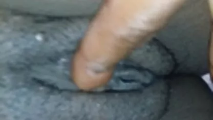 Um rapaz de vídeos pornô caseiro gratuito 18 anos fodido por um vizinho mais velho.