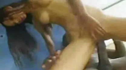 Ani Blackfox video de sexo brasileiro gratuito leva com o enorme apito de carne de vaca Frank stronghold no rabo