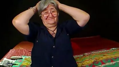 a adolescente sensual Adina sexo gratis desenho a deleitar-se.