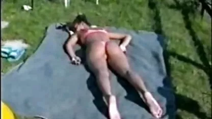 Hall filme gratuito pornô Hendrix exibe a sua pequena figura e estica o seu buraco anal