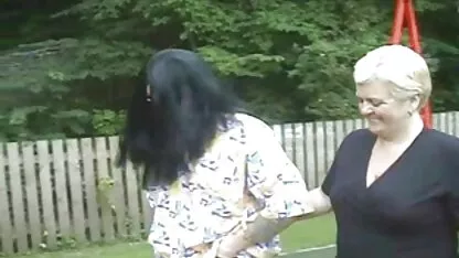 Ele encontra a namorada na família pesquisar vídeos pornô grátis três maneiras.