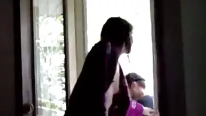 a mãe muda videos sexo porno gratuito de esperma com a estudante na aula.