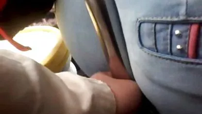Um melhores sites de videos porno gratis amor maduro lambeu-lhe a rata e bateu-lhe na rata.