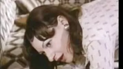 Após a formatura os melhores filme pornô gratuito bebe esperma da vagina da rapariga