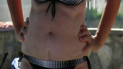 a morena vídeos pornô de grátis adora urinar