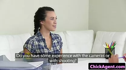 Ele encontra-nos atrás do Aqueduto vídeo pornô português grátis no chuveiro.