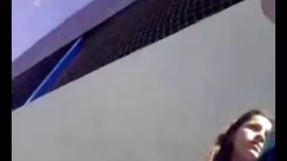 A avó Galya chupa a pila do sobrinho de um amigo e engole esperma. ver filme de sexo gratuito