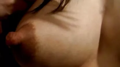 A alemã vídeos pornográfico gratuito Nina Elle fez sexo em grupo com vizinhos-atletas