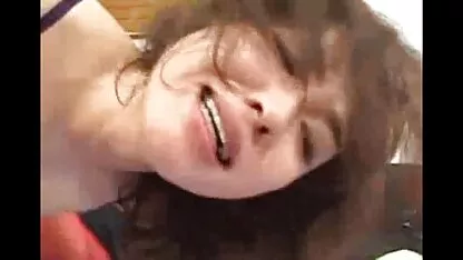 A miúda Japonesa maluca fodeu com um apito de vídeos pornô grátis no celular carne.